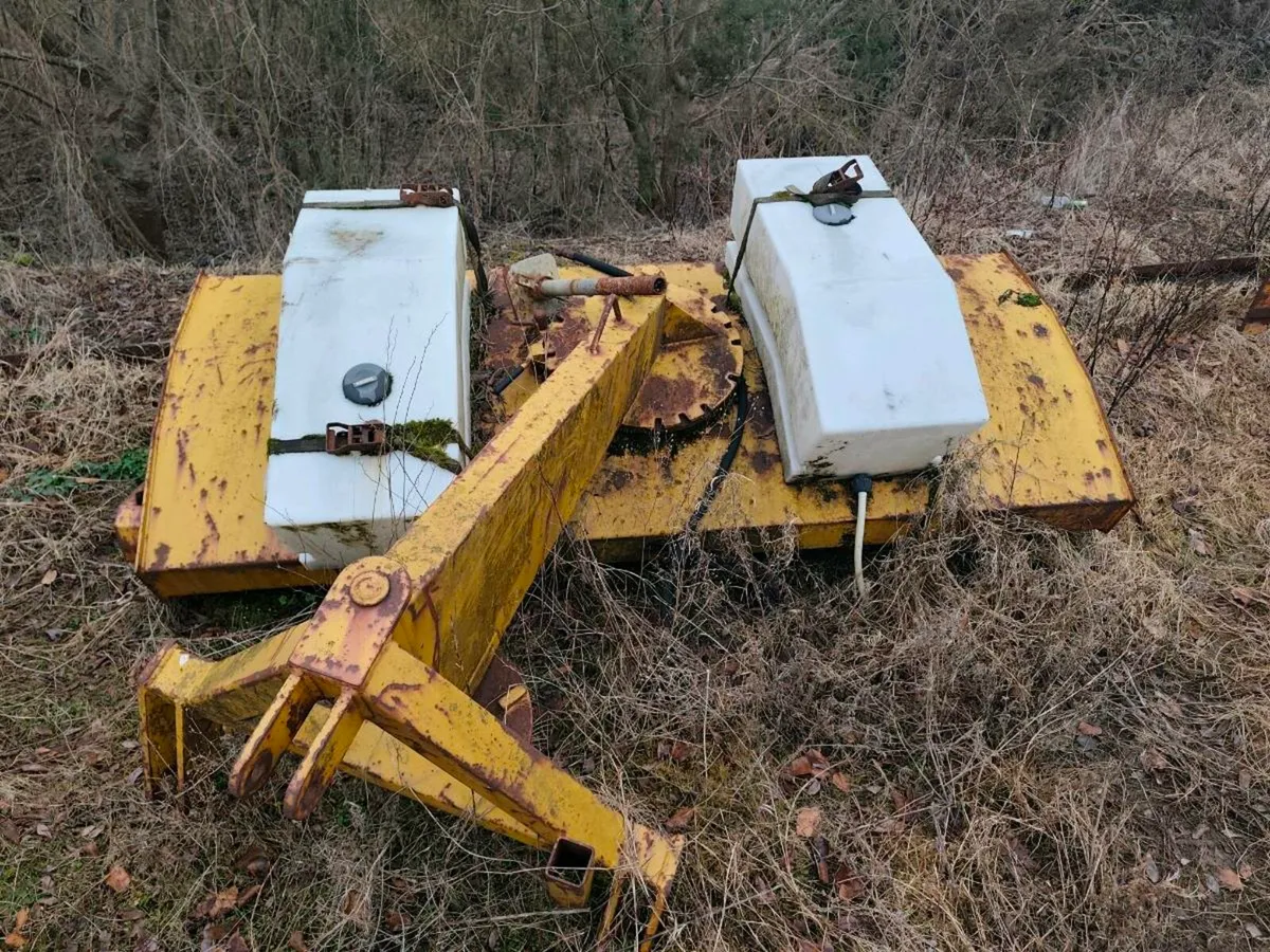 Road sweeper - Image 2