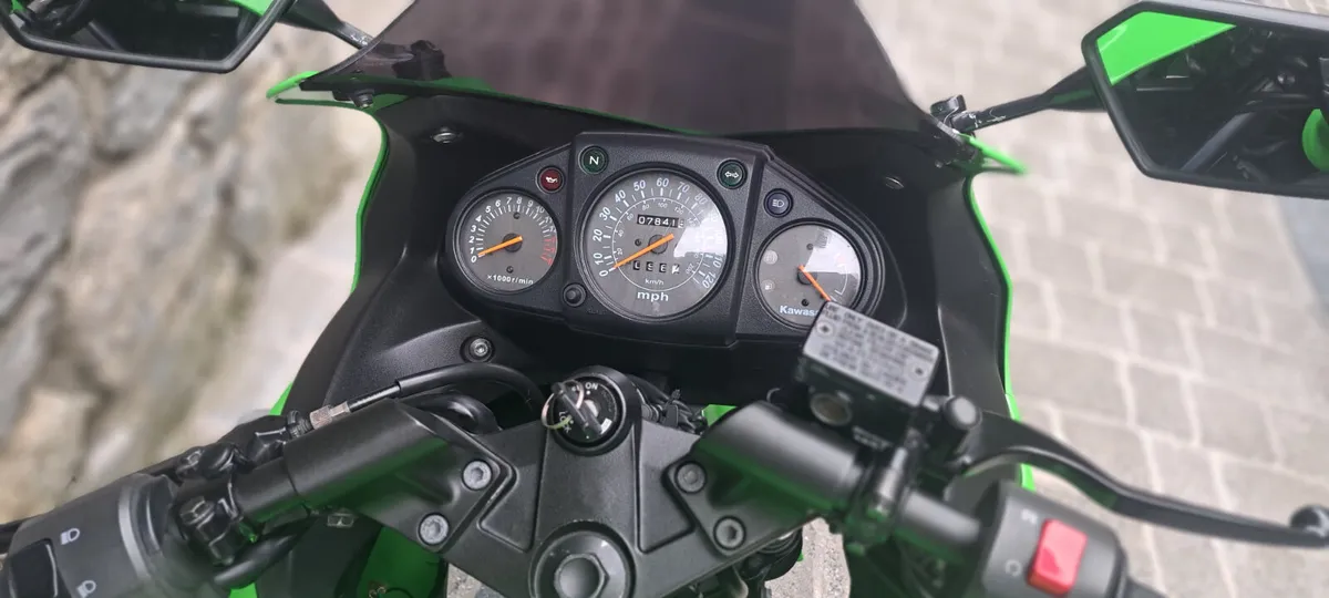 Kawasaki Ninja 250 - Image 2