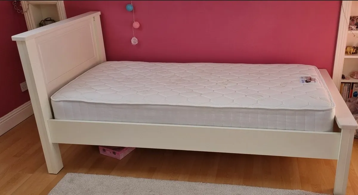 Single Bed - Image 1