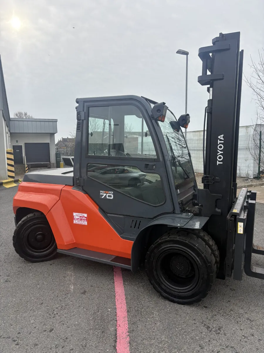 7 Ton Toyota Forklift - Image 1