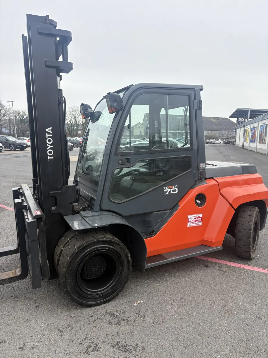 7 Ton Toyota Forklift - Image 2
