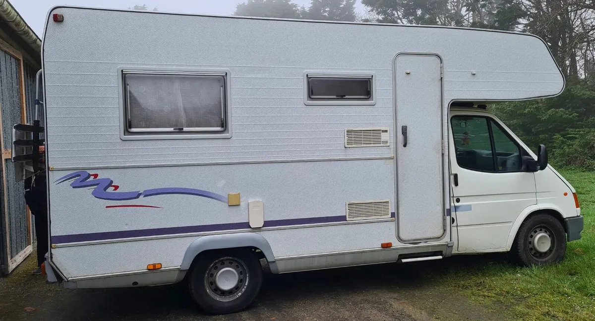 1999 Ford Challenger 2.0 petrol, gas 157000km - Image 2