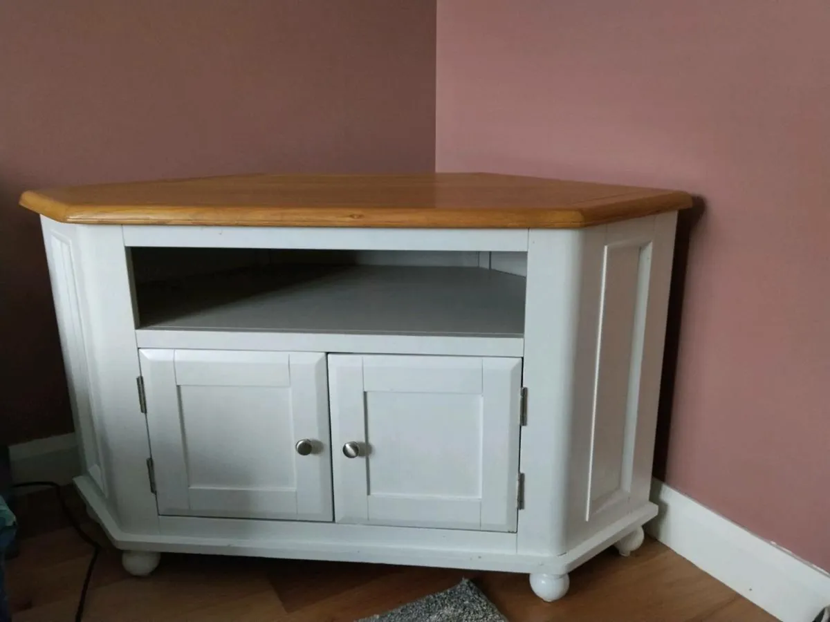 TV corner unit - Image 1