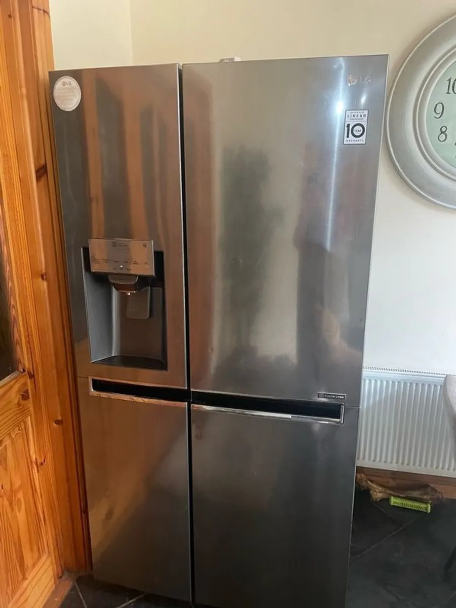 LG fridge/freezer - Image 1