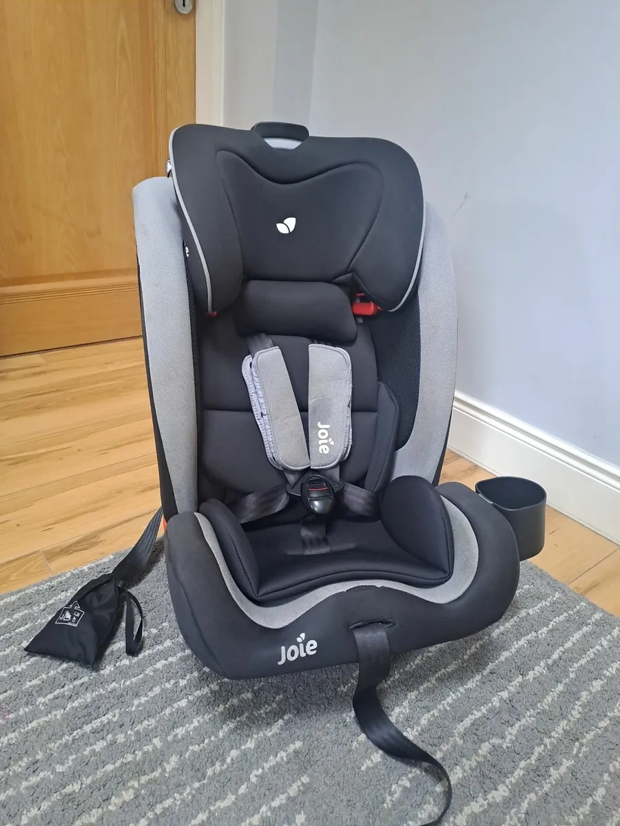 Joie Bold Group 1/2/3 Isofix Car Seat - Image 1
