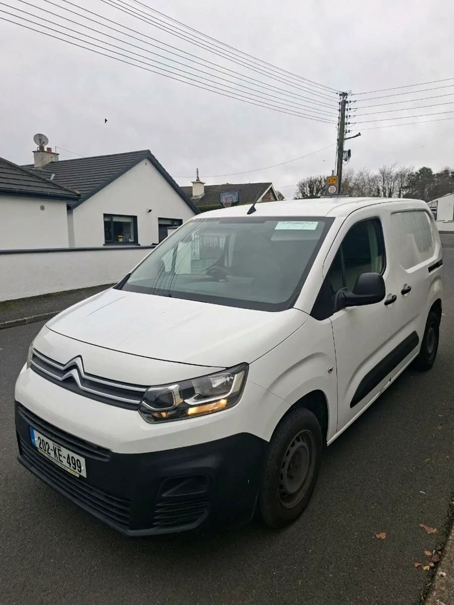 CITROËN BERLINGO 2020 3 SEATER - Image 2