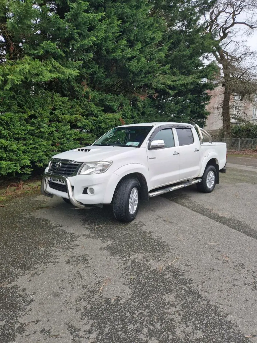 Toyota  Hilux  Invincible  3.0 - Image 2