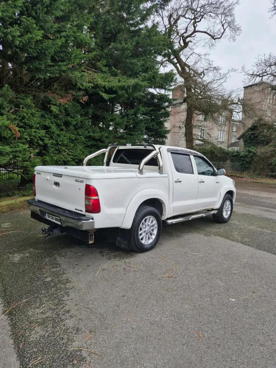 Toyota  Hilux  Invincible  3.0 - Image 3