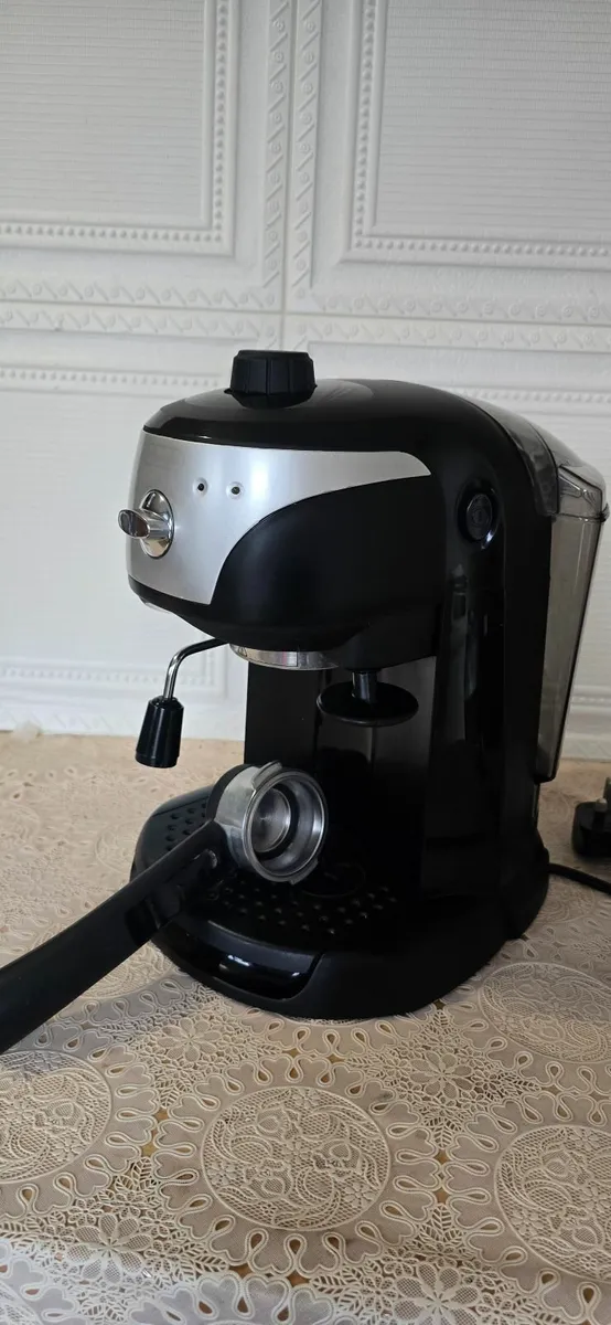 De'Longhi Coffee Machine EC221.B - Image 2