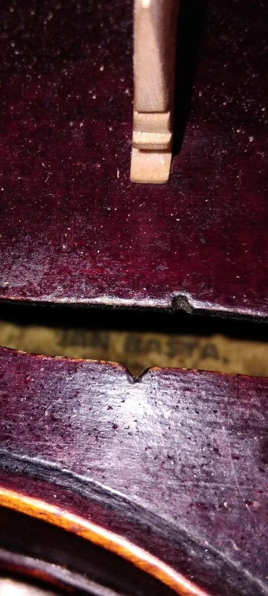 Vintage Fiddle - Image 2