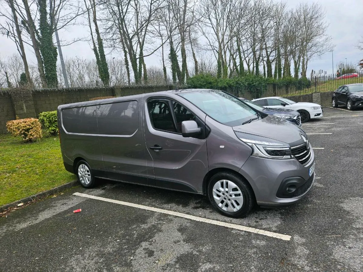 Renault Trafic Sport 170 auto - Image 1