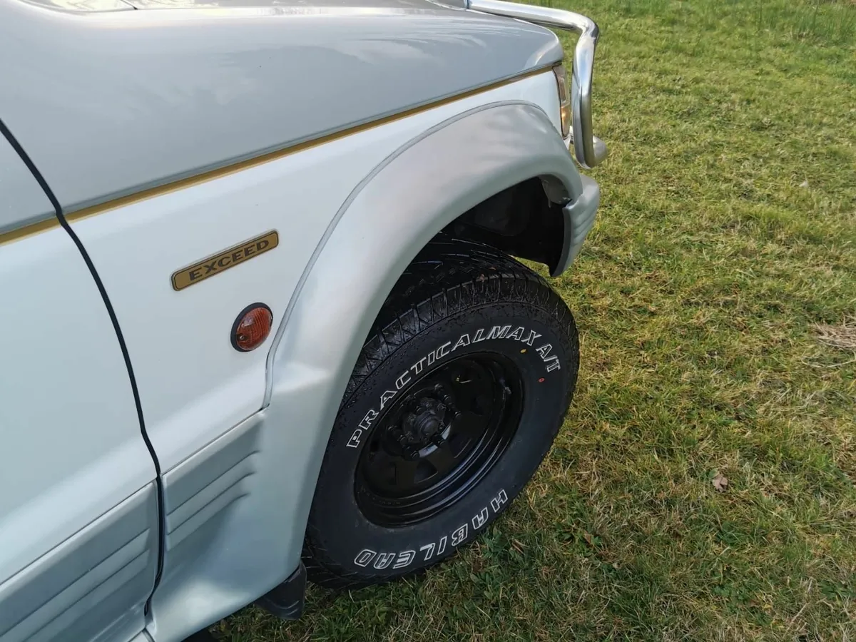 MK2 1993 JDM Mitsubishi Pajero 2.8TD LWB Exceed - Image 3