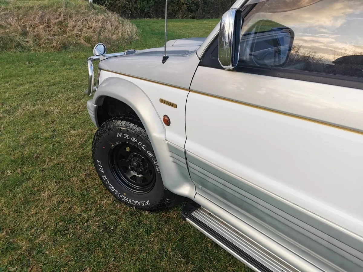 MK2 1993 JDM Mitsubishi Pajero 2.8TD LWB Exceed - Image 4