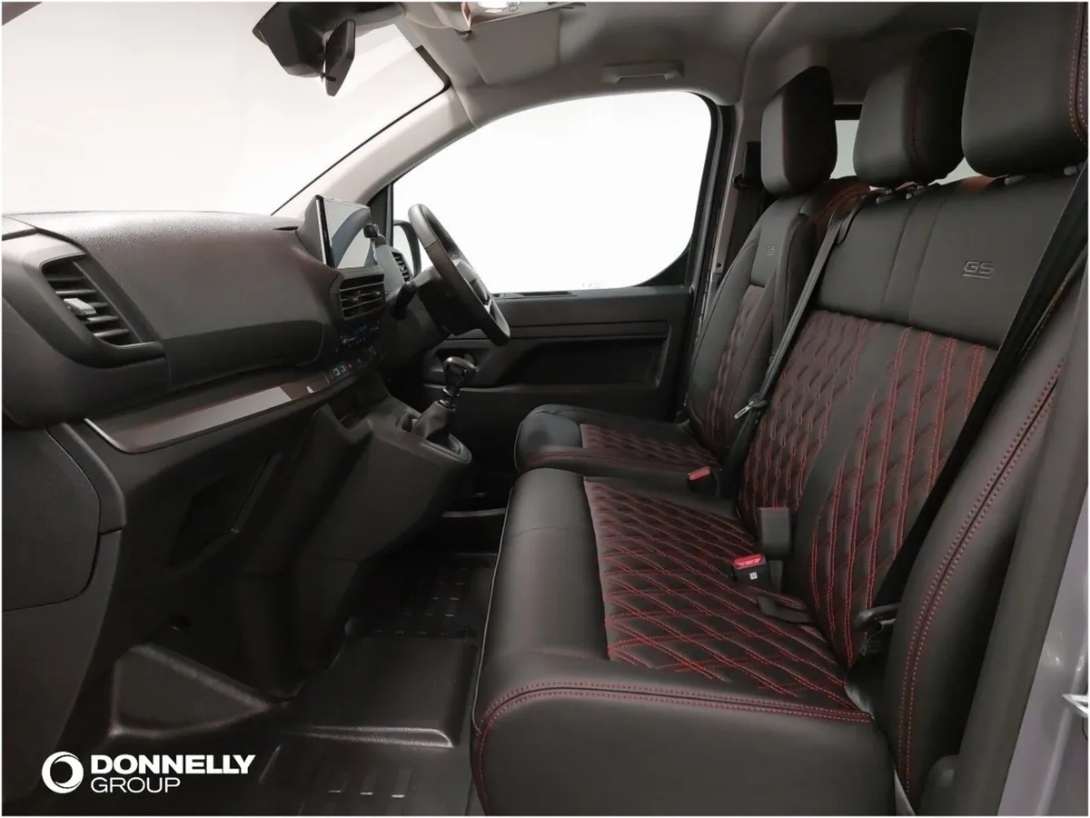 Vauxhall Vivaro M Diesel Special Edition GS - Image 4