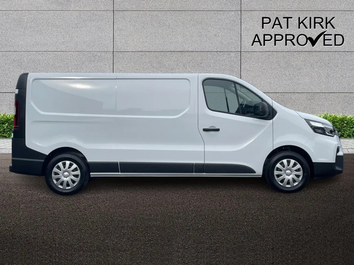 Nissan Primastar 30 L2 Diesel Acenta - Image 3