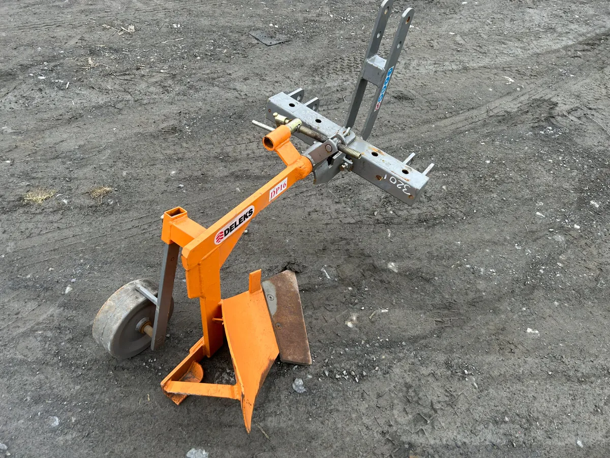 Deleks Single Furrow Plough - Image 3