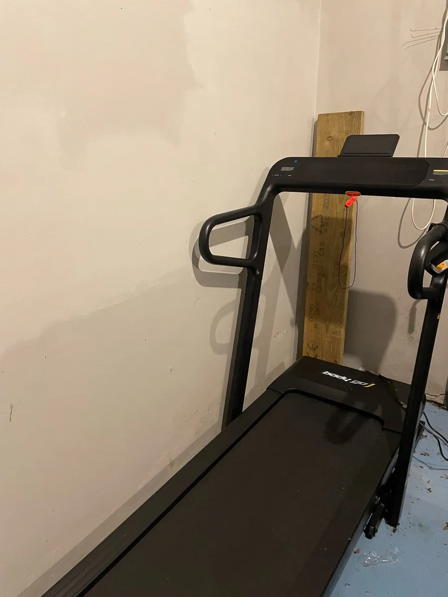 Treadmill - Image 1