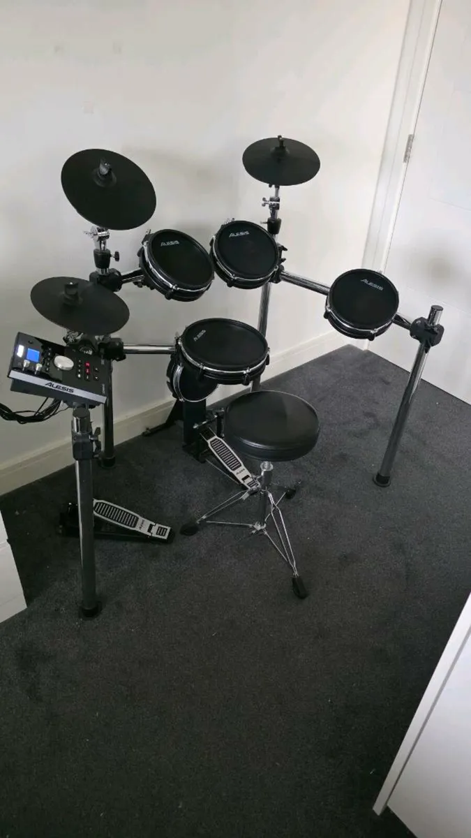 Alesis Command Mesh Electronic Drum Kit - Image 1