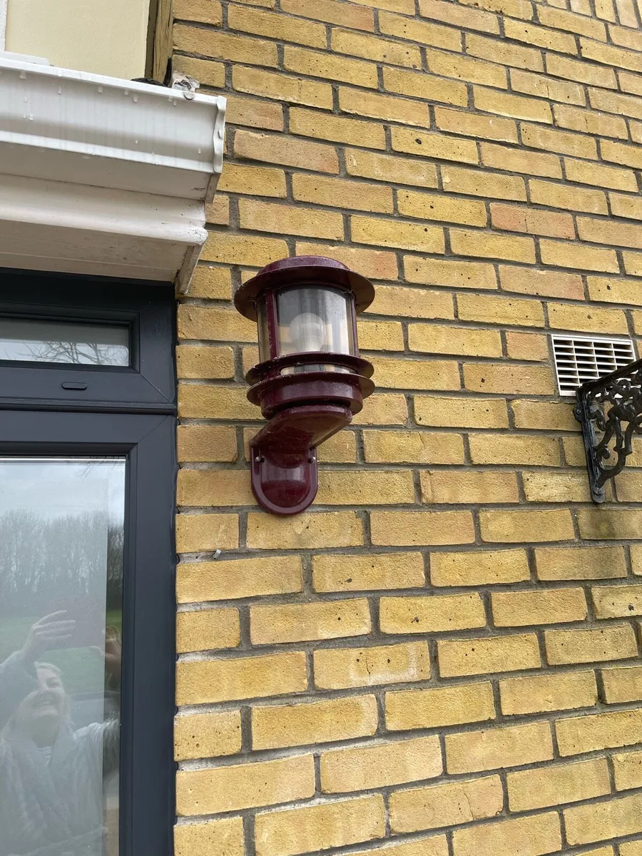 Outside Wall Lights - Image 3