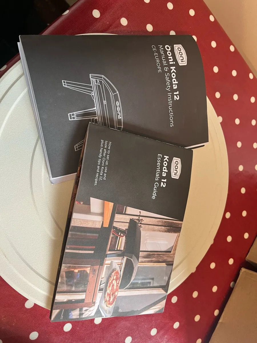 Ooni Koda 12 Pizza oven plus Ooni accessories - Image 4