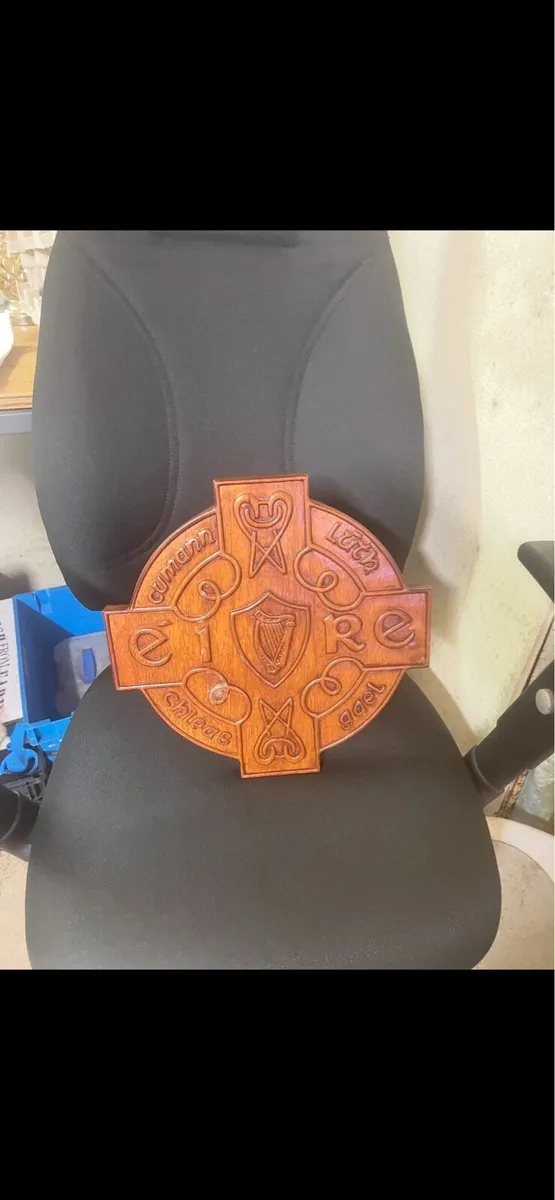 Mahogany GAA shield - Image 2