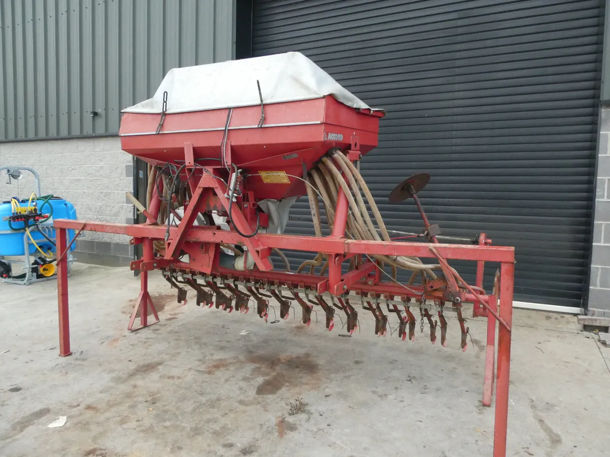 Accord 3m grain drill - Image 2