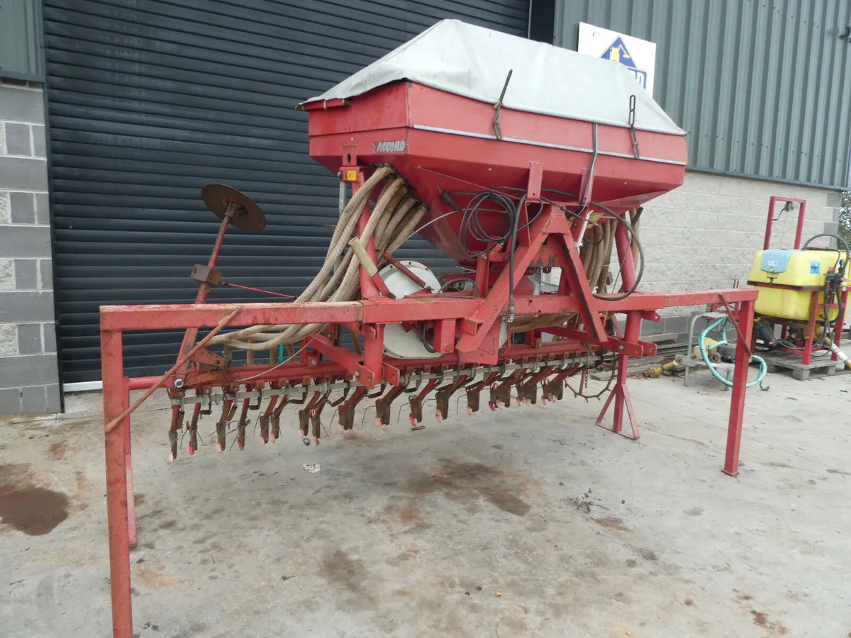 Accord 3m grain drill - Image 3