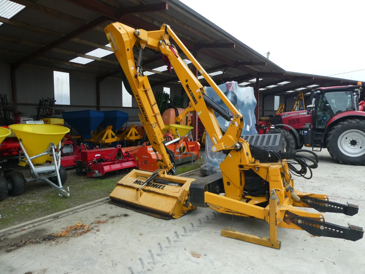 McConnel PA7700 Right hand Hedgecutter - Image 1