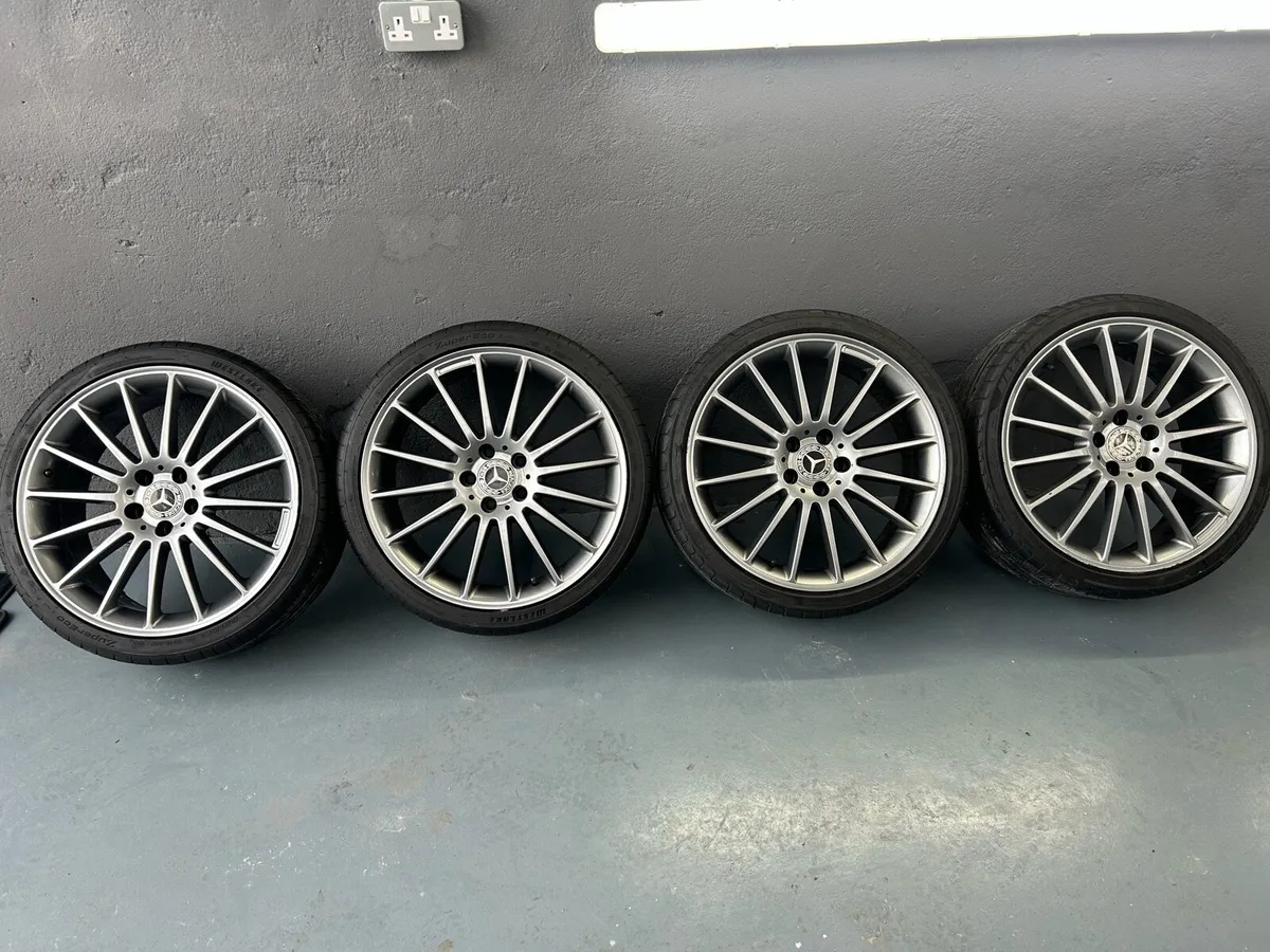 19” MERCEDES C CLASS ALLOY WHEELS & TYRES - Image 2