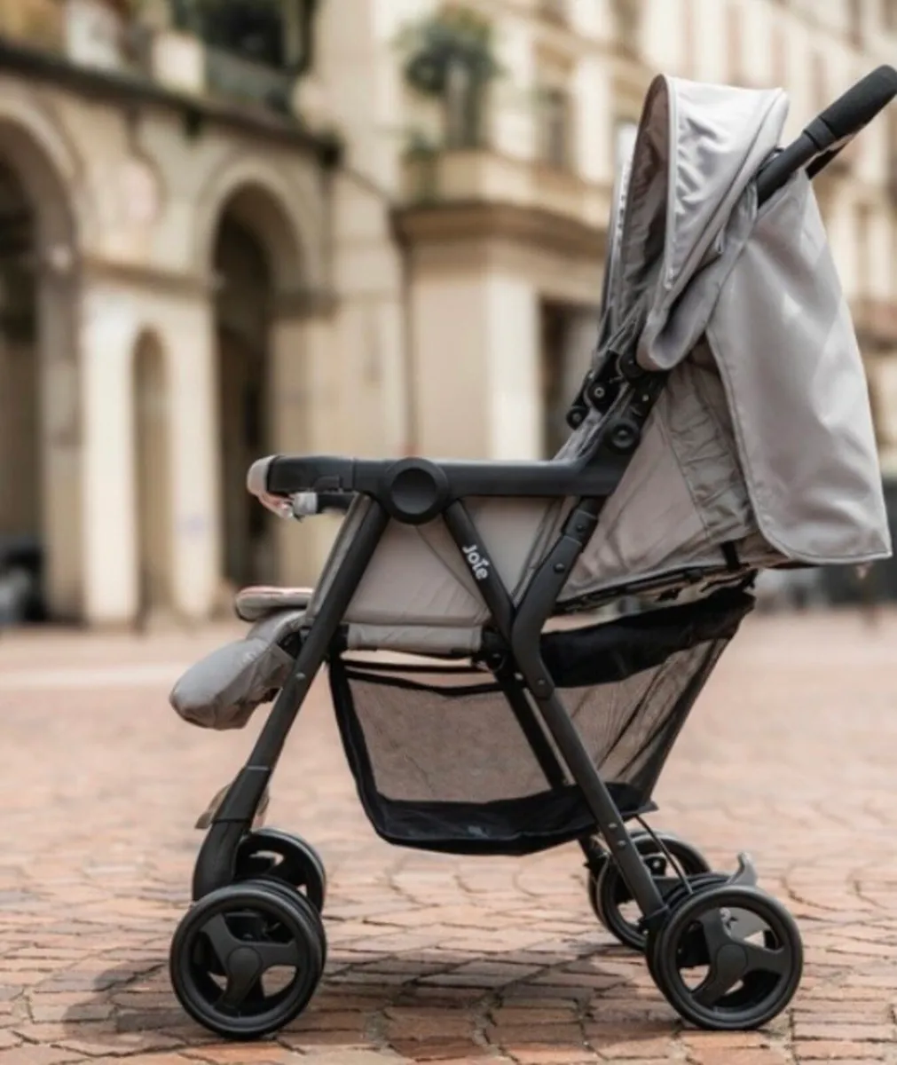 Twin stroller - Image 2