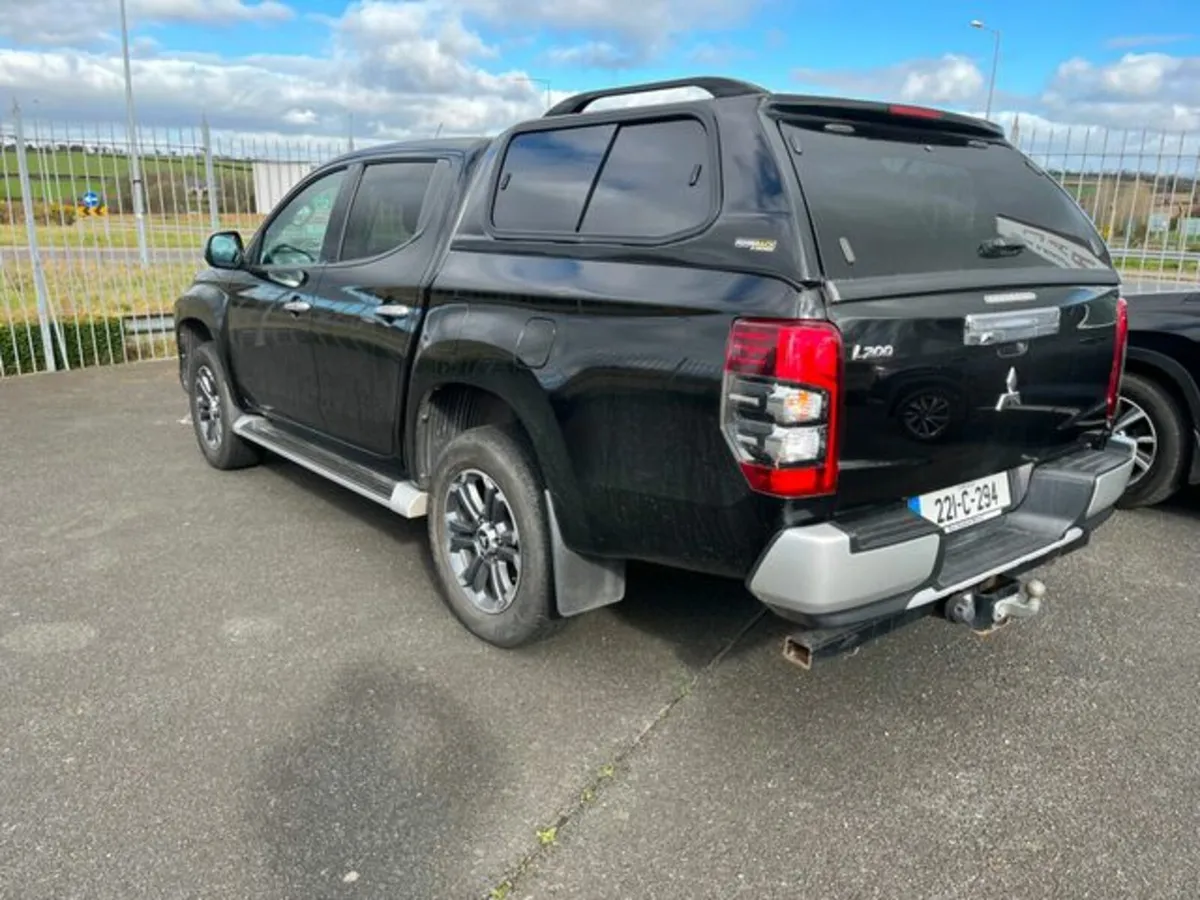 Mitsubishi L200 Intense 6MT 4DR 4WD - Image 3