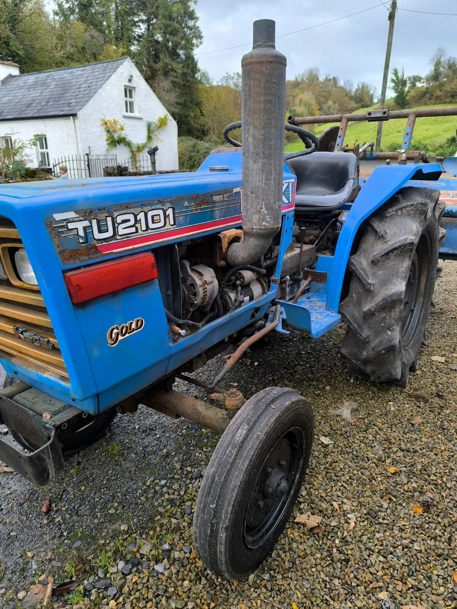 Iseki TU 2101 compact tractor - Image 1