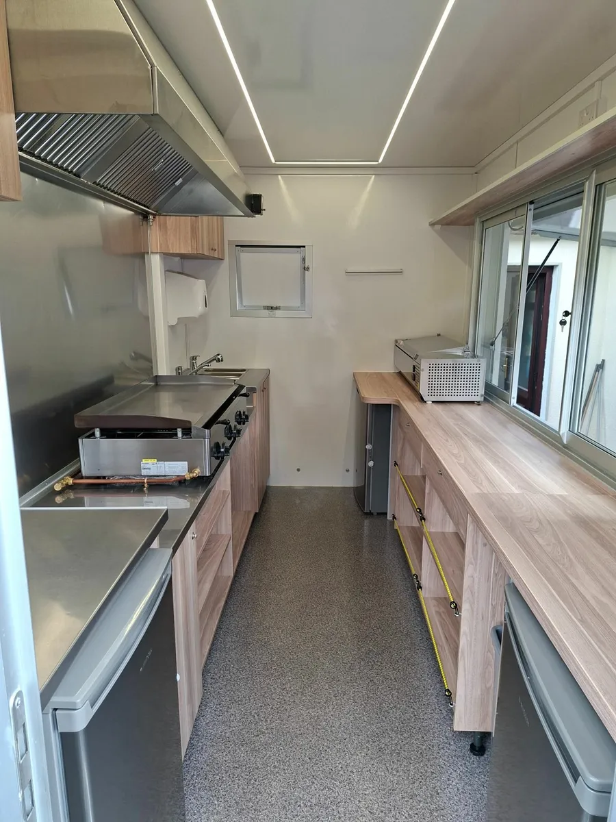 Food Truck - Image 1