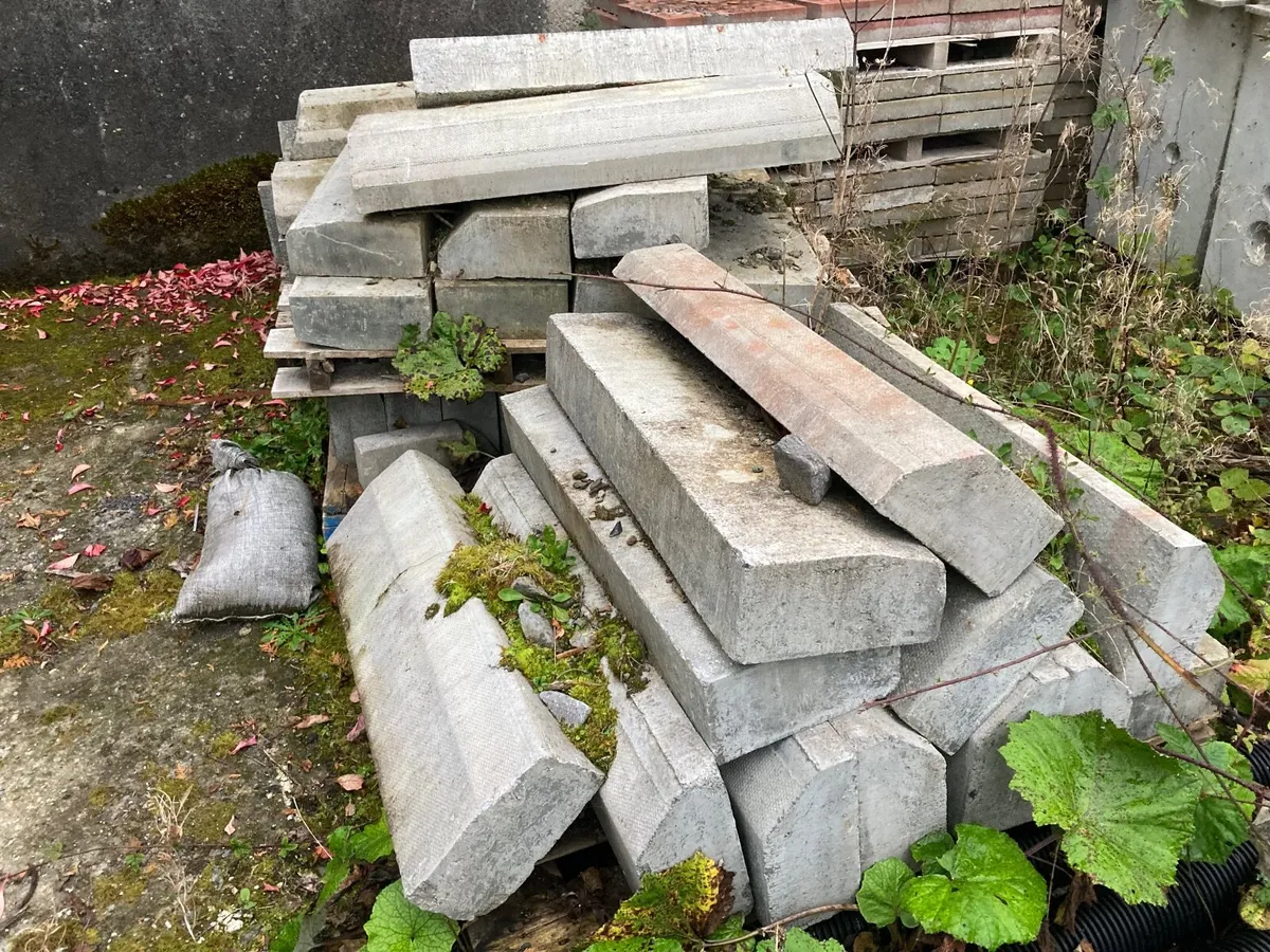 Kerbs and tactile paving slabs - Image 3