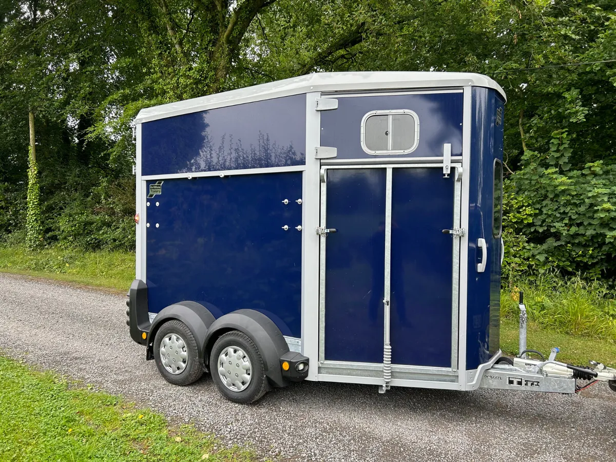 New Ifor Williams Hb506 Horsebox Trailer - Image 1