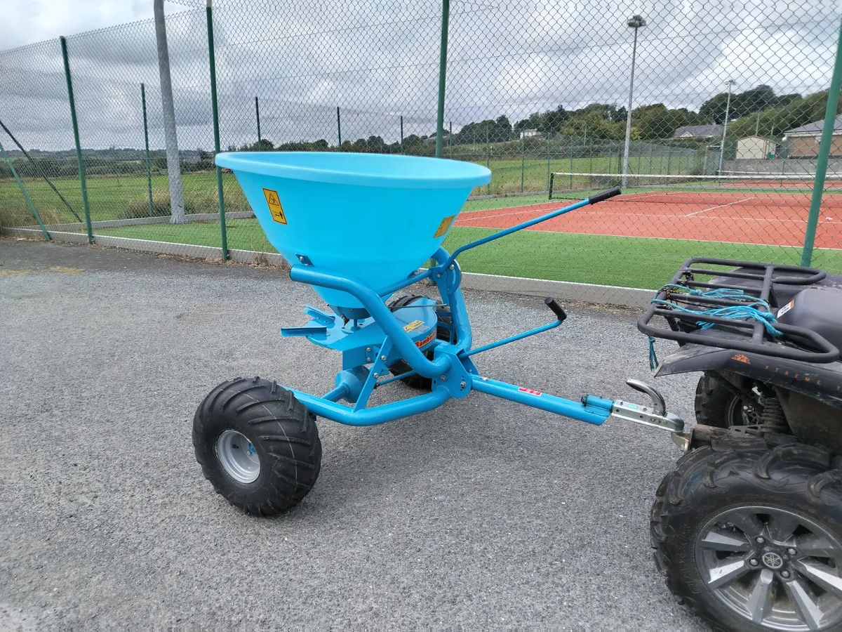 Selection of New Fertiliser Spreaders - Image 1