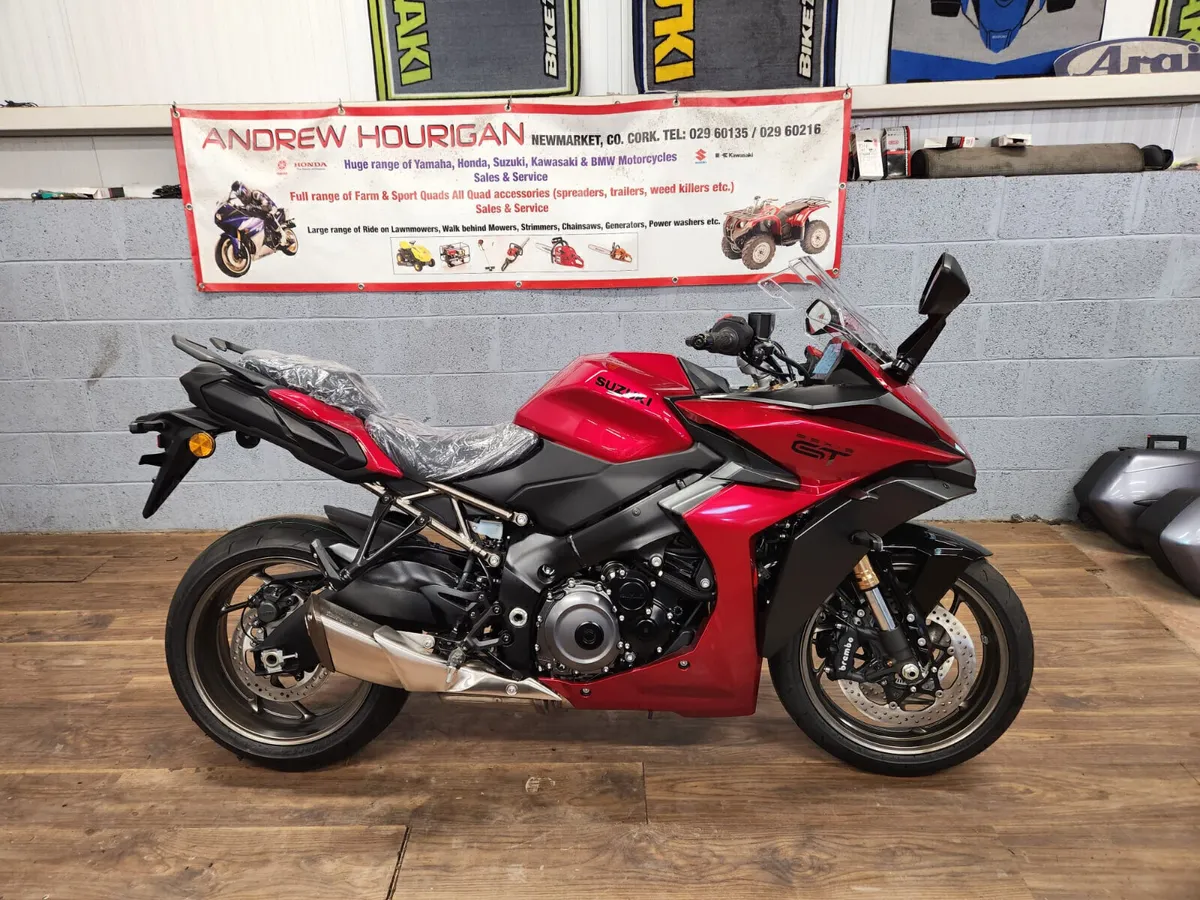 Suzuki GSXS1000GT - Image 1
