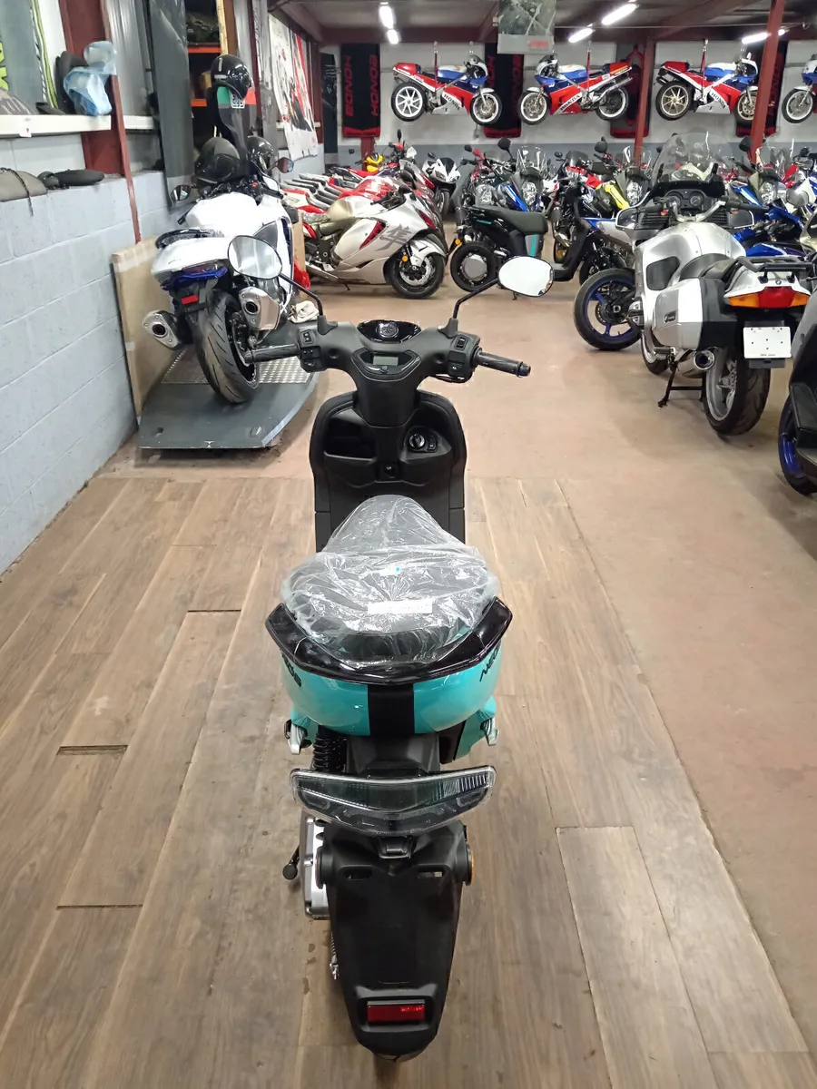 Brand New Electric Yamaha Neos Scooter - Image 4