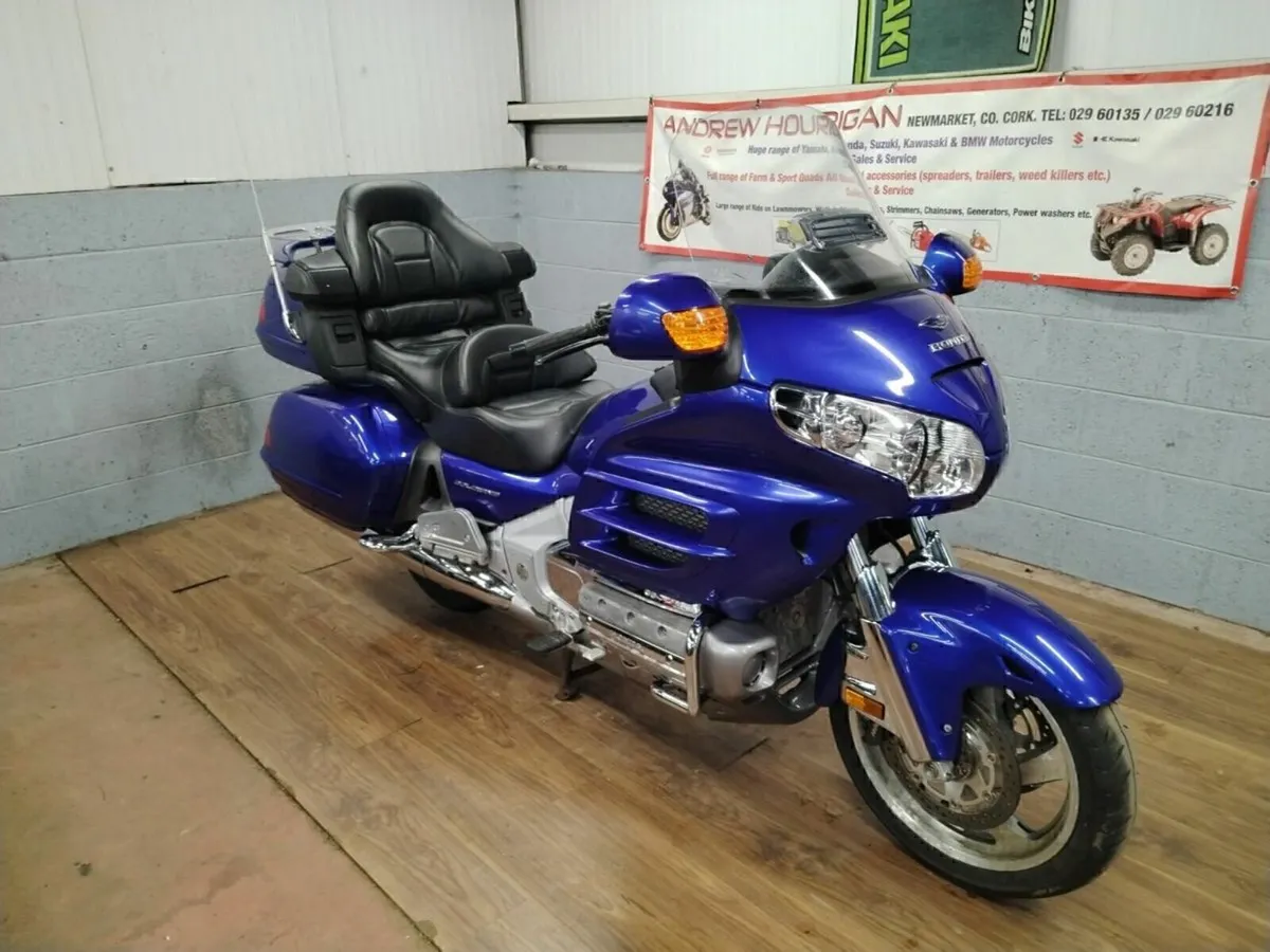Honda Goldwing GL1800 Anniversary Model - Image 3