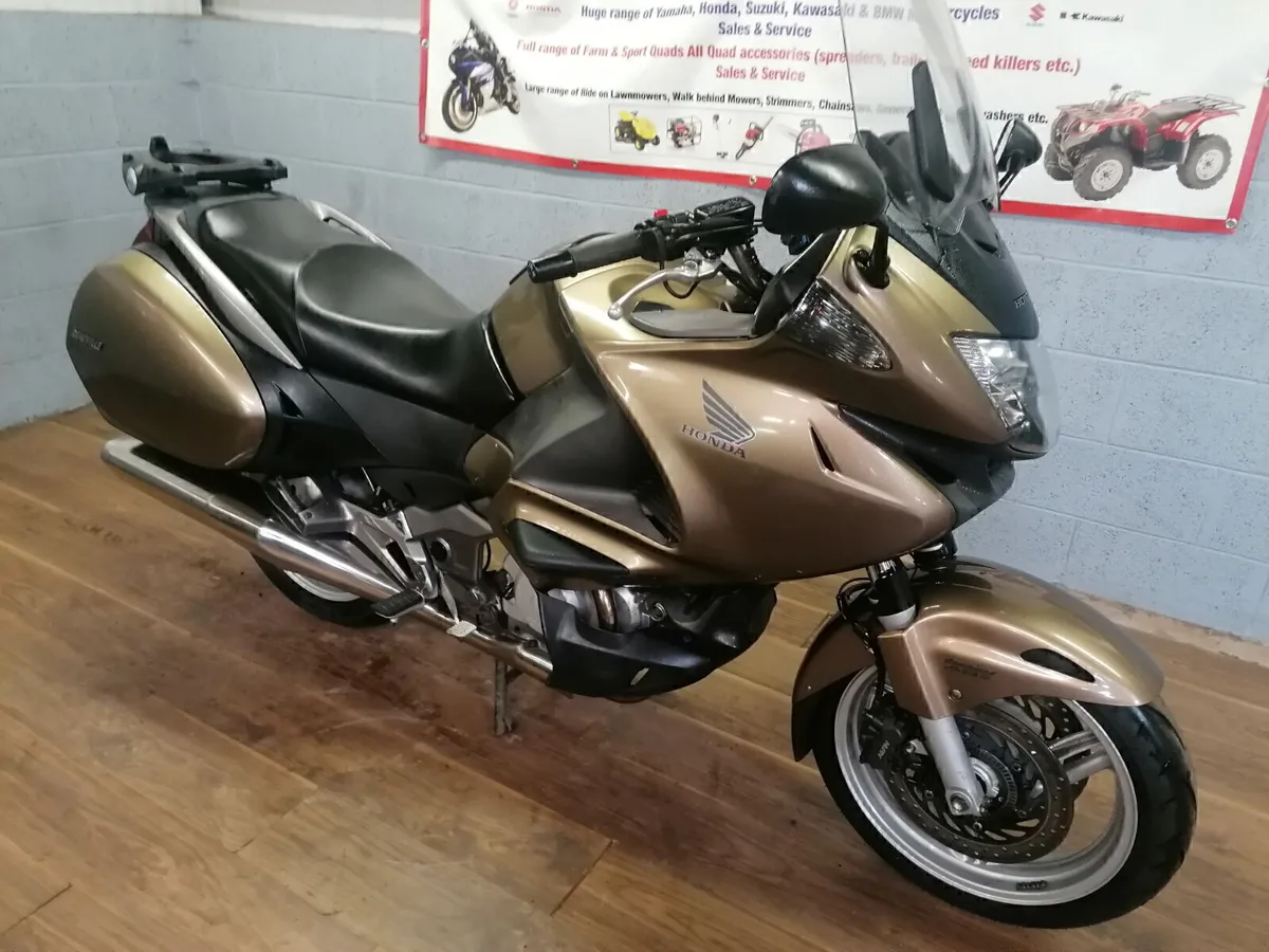 Honda NT700 Deauville - Image 3