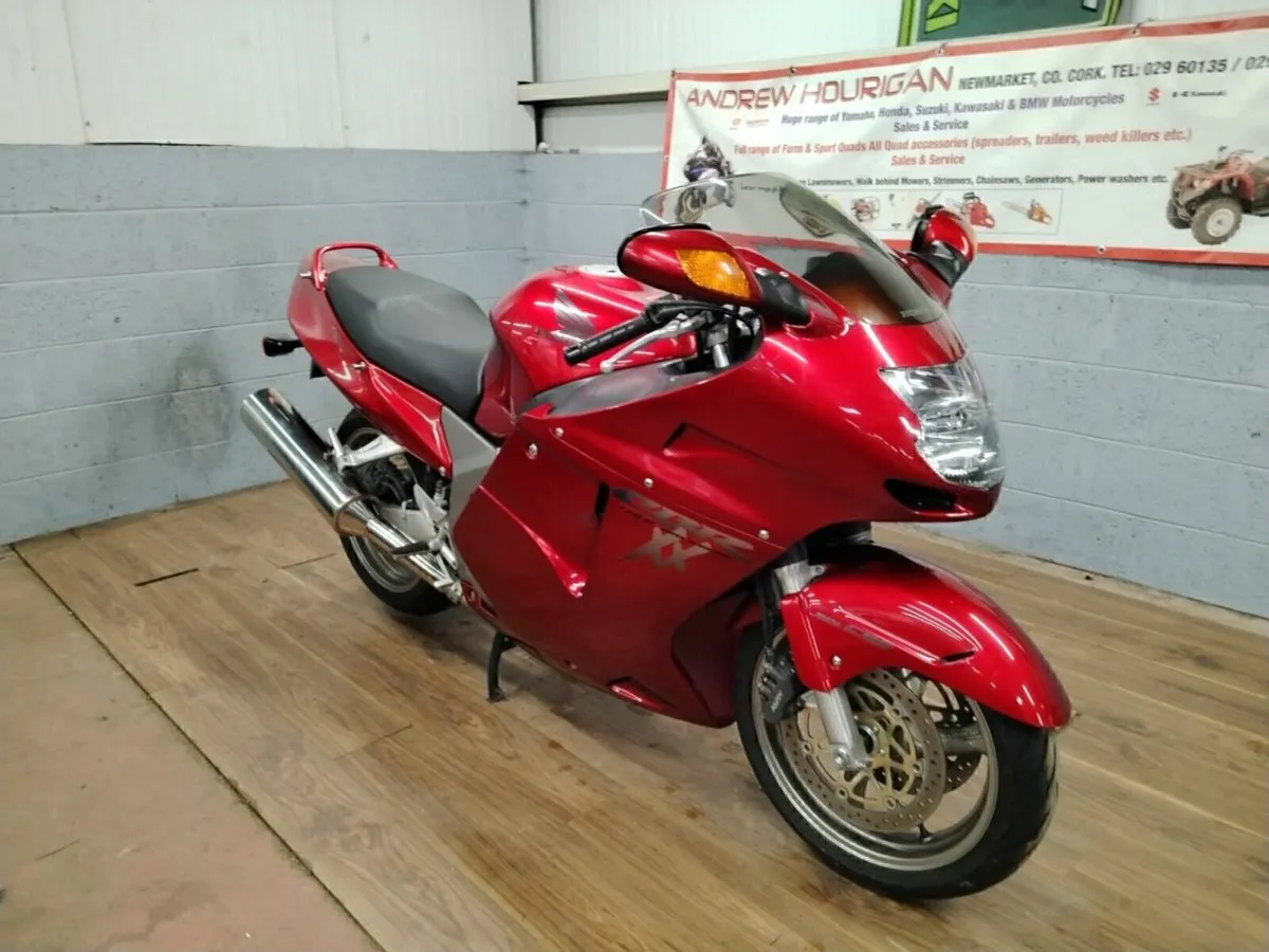 Honda CBR1100 Blackbird - Image 3