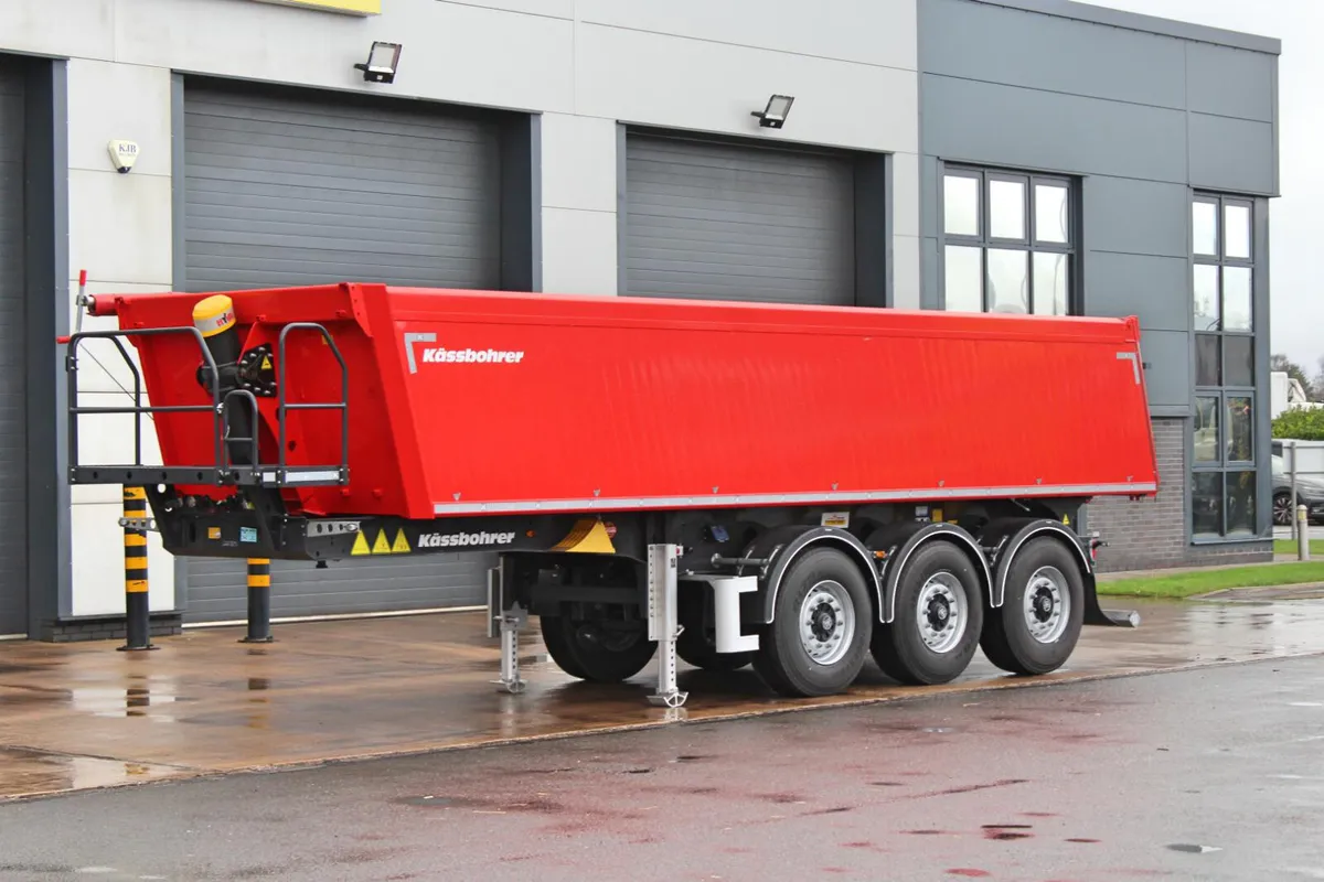 2025 KÄSSBOHRER SKA 3 AXLE ALLOY TIPPING TRAILER - Image 1