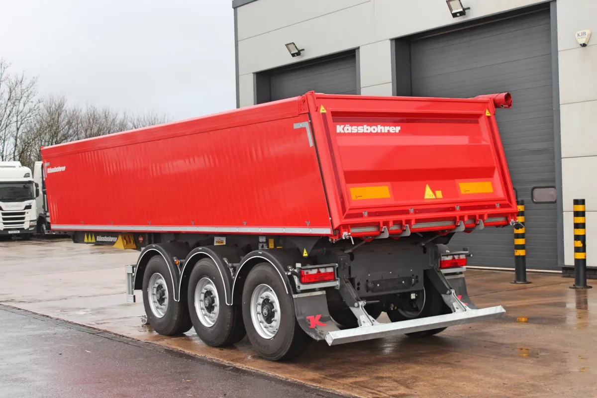 2025 KÄSSBOHRER SKA 3 AXLE ALLOY TIPPING TRAILER - Image 4