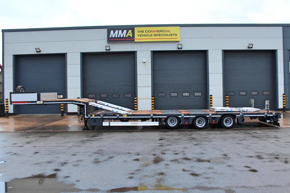 2025 KÄSSBOHRER 3 AXLE EXTENDABLE LOW LOADER - Image 3