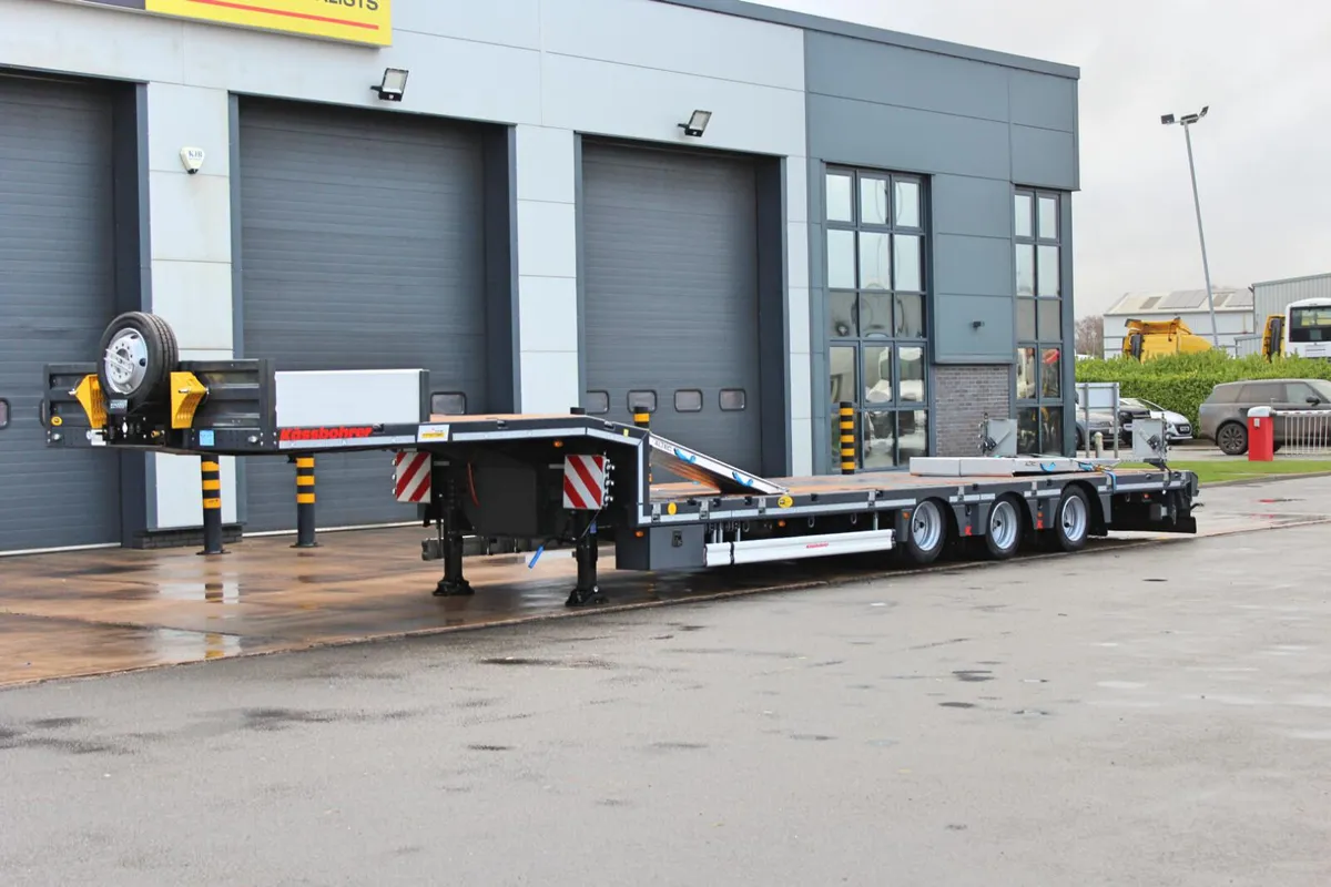 2025 KÄSSBOHRER 3 AXLE EXTENDABLE LOW LOADER - Image 1