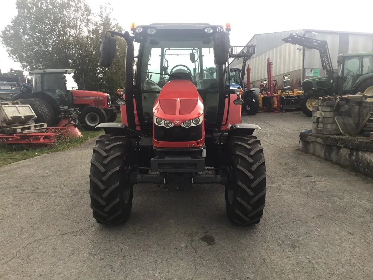 Massey Ferguson 5711S - Image 2