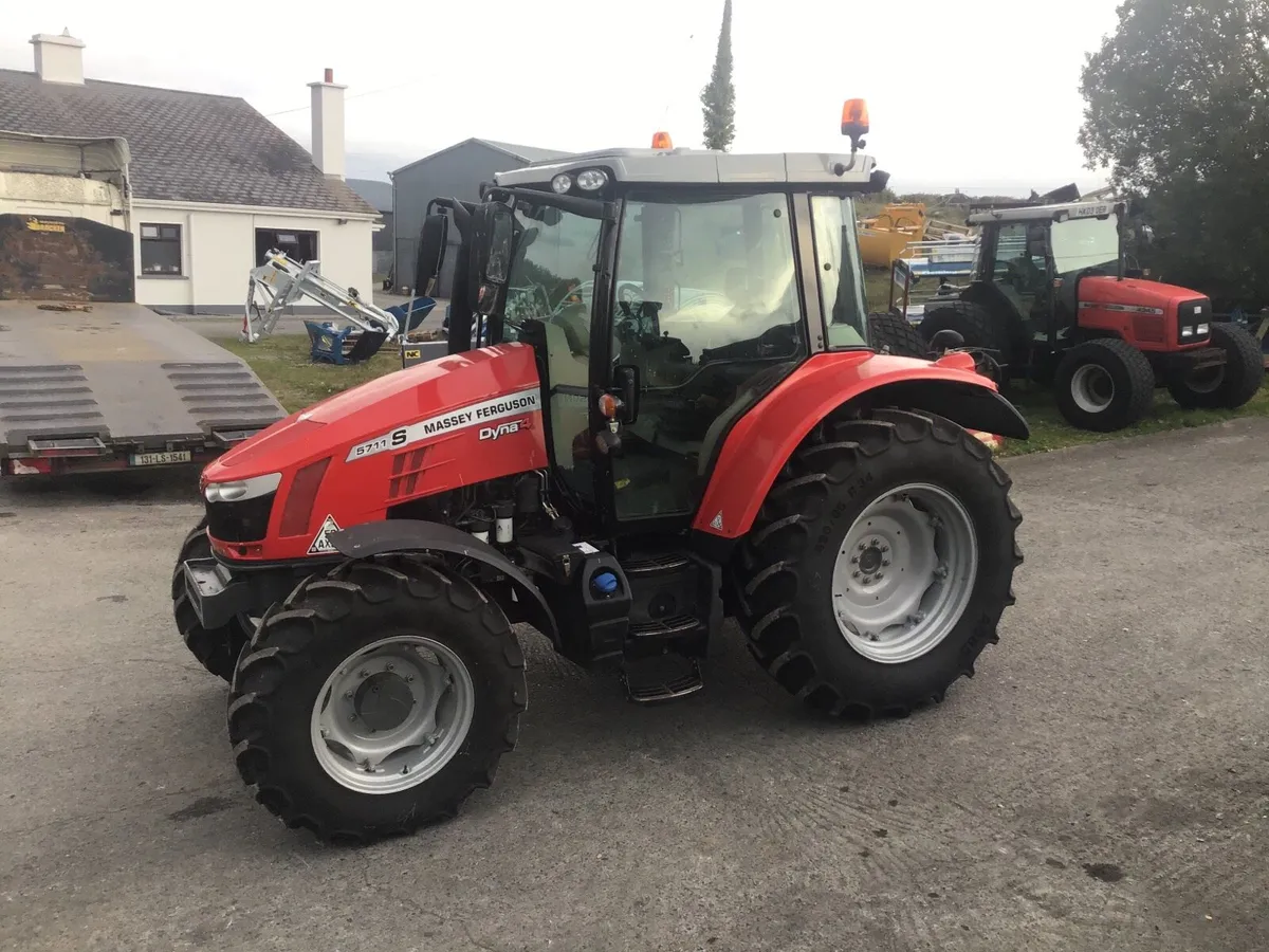 Massey Ferguson 5711S - Image 4
