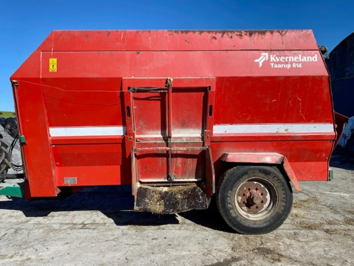 Kverneland 614 feeder - Image 1
