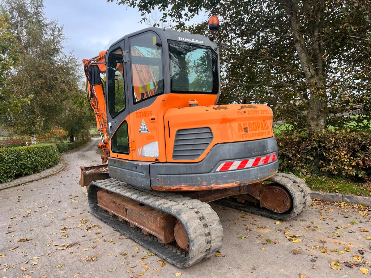 Doosan DX80 R Excavator - Image 3