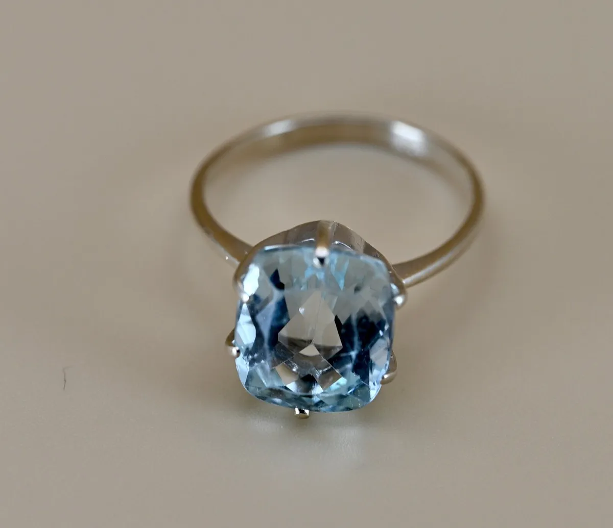 Vintage 1940s Aquamarine Solitaire Ring - Image 2